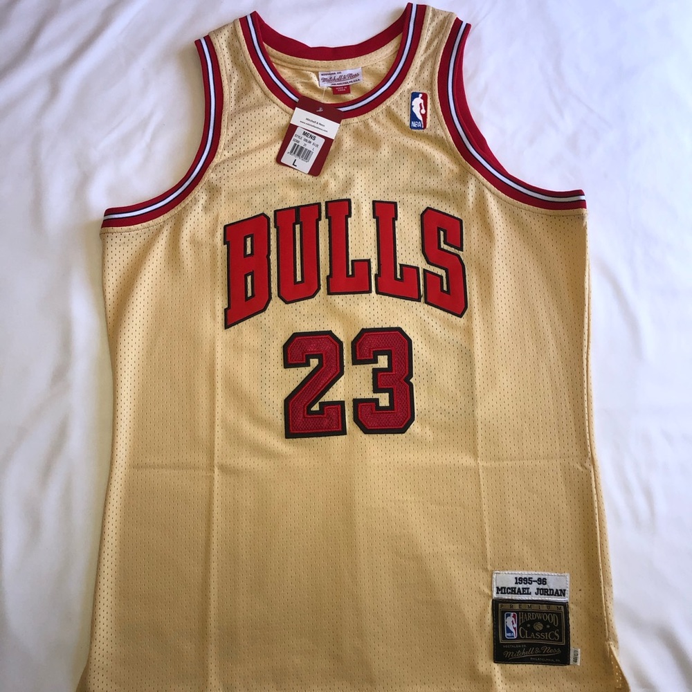 Mitchell & Ness Michael Jordan Swingman Jersey
